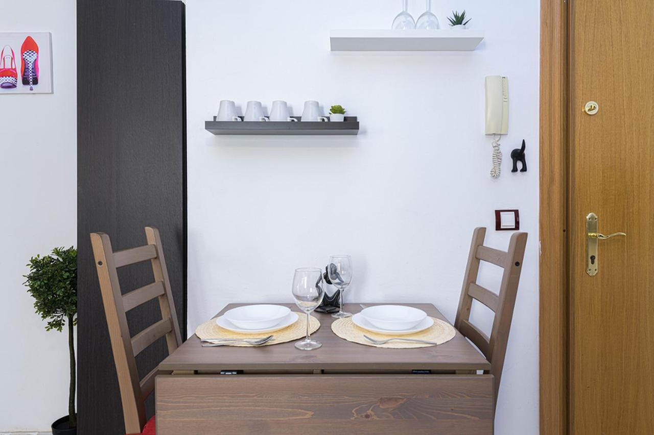 Wintowinrentals Coqueto Apartamento En El Centro De 马拉加 外观 照片